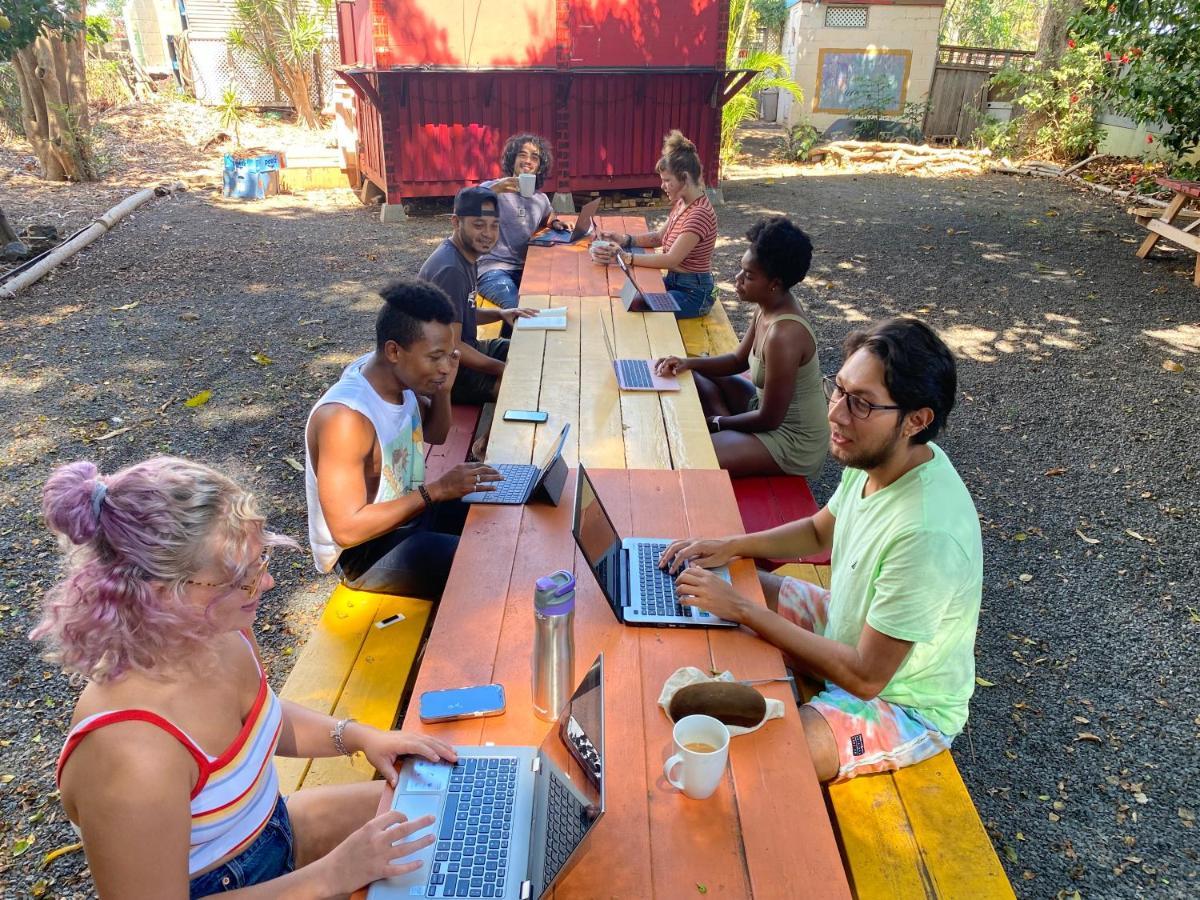 Howzit Hostels Wailuku Buitenkant foto
