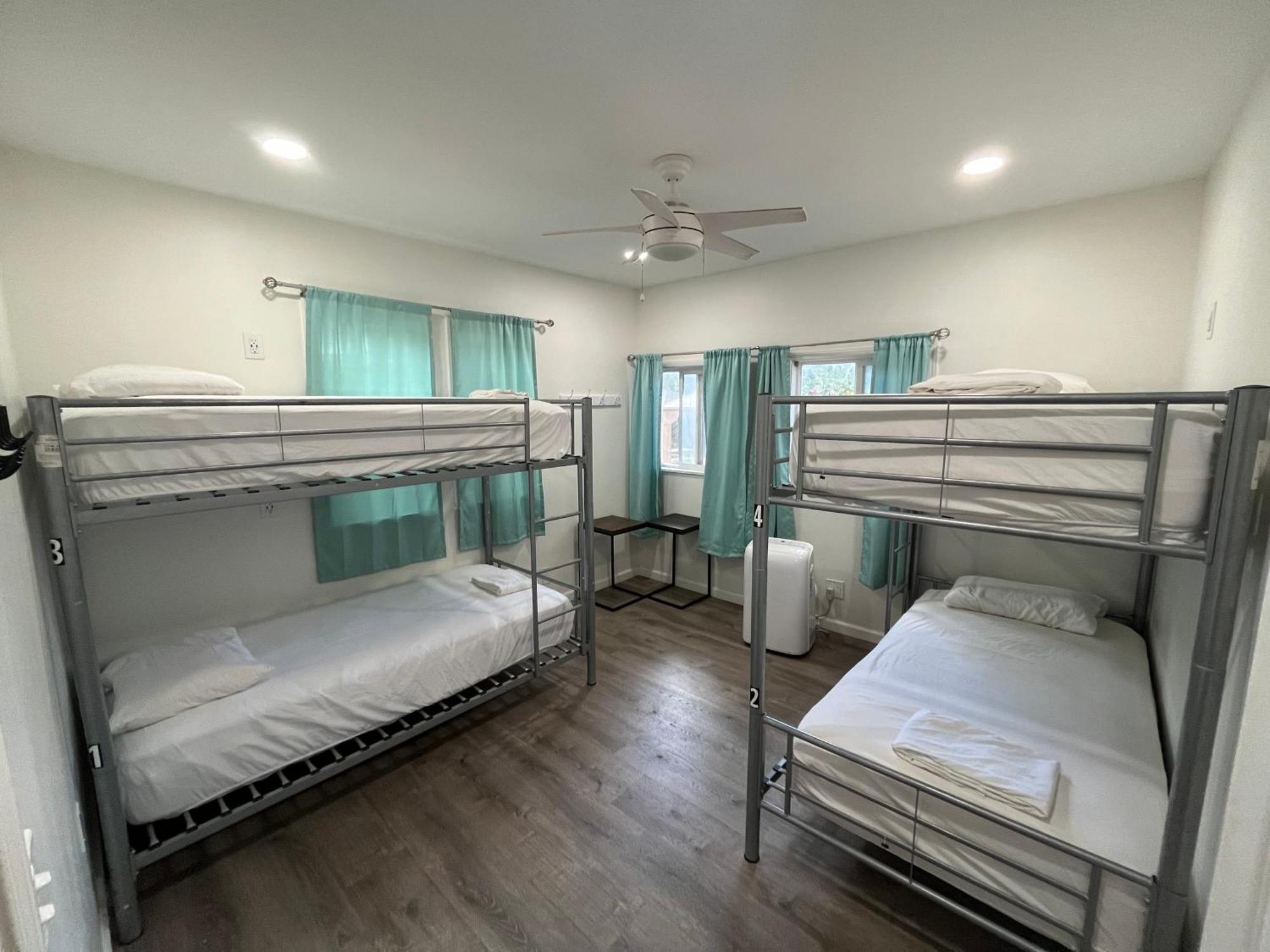 Howzit Hostels Wailuku Buitenkant foto